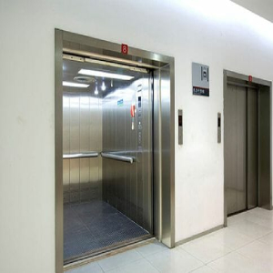 thang may tai hang 1